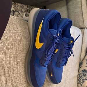 Nike Men's Athletic Shoes in Blue and Yellow